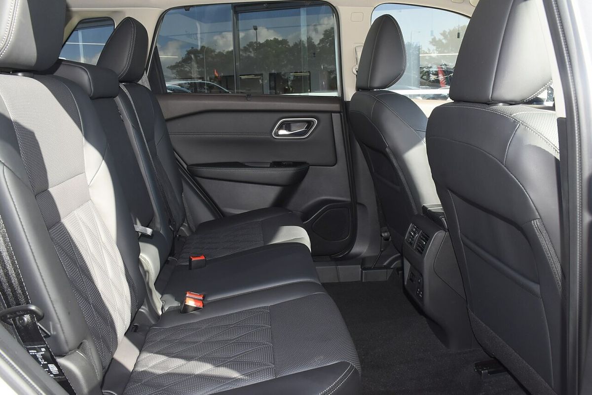 2024 Nissan X-TRAIL Ti-L T33
