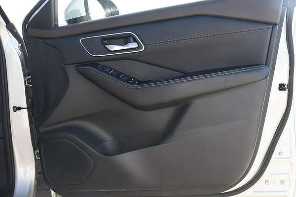 2024 Nissan X-TRAIL ST-L T33