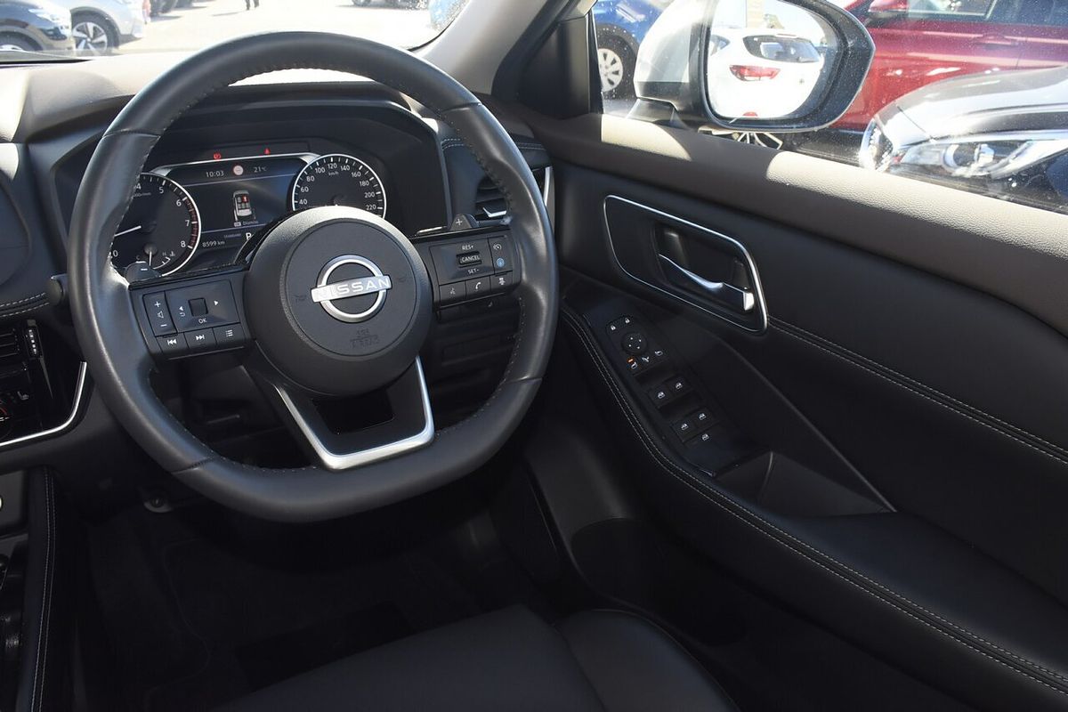 2024 Nissan X-TRAIL ST-L T33