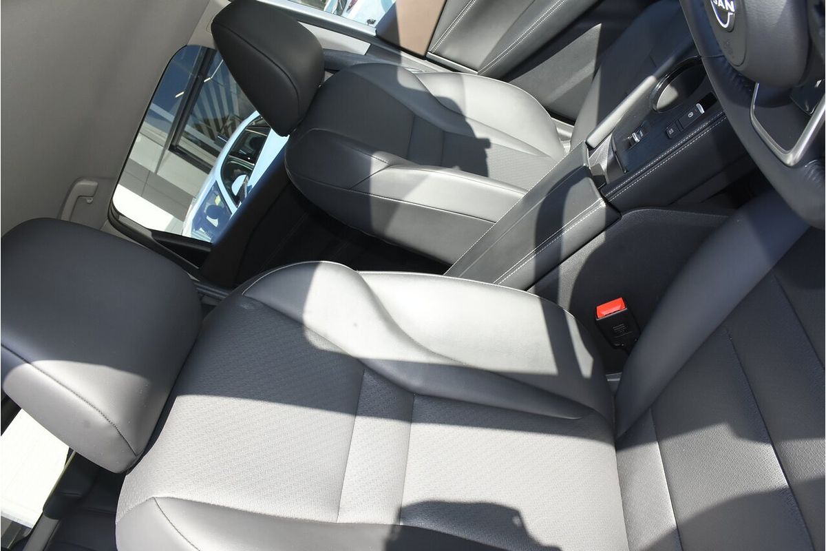 2024 Nissan X-TRAIL ST-L T33