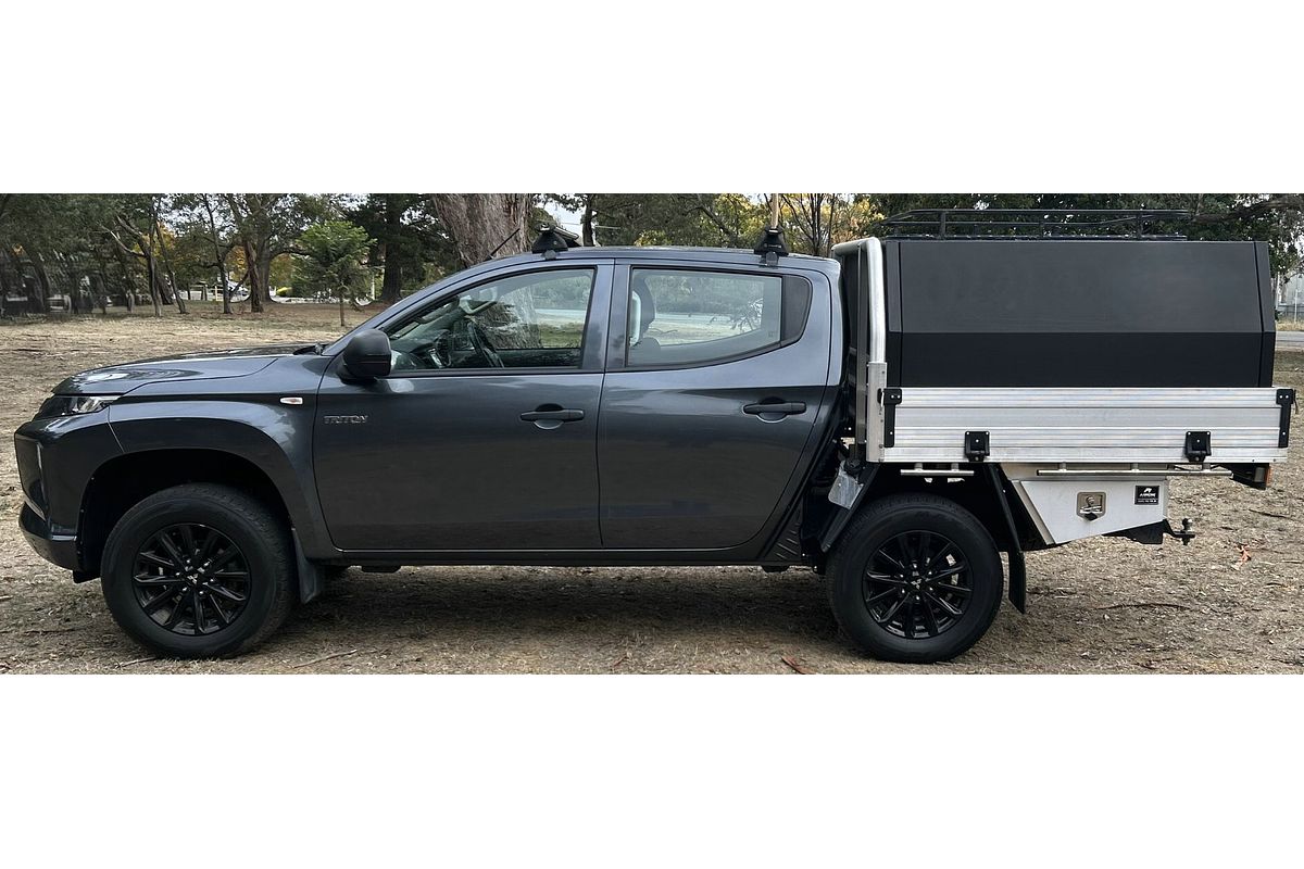 2021 Mitsubishi Triton GLX MR 4X4