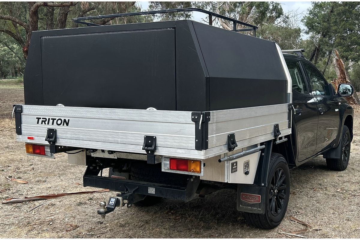 2021 Mitsubishi Triton GLX MR 4X4