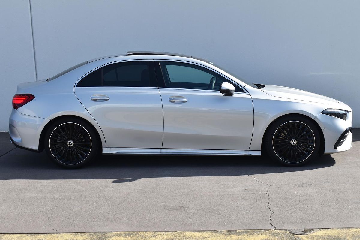 2024 Mercedes-Benz A-Class A250 V177