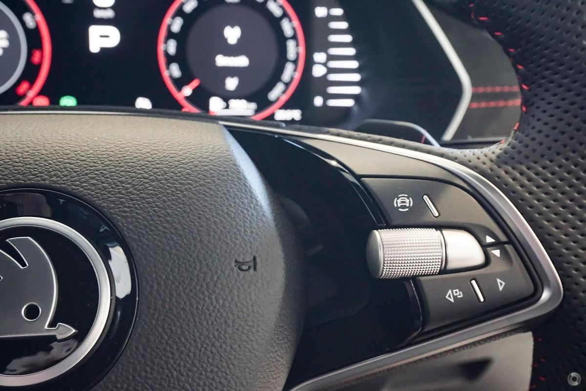 2025 SKODA Octavia RS NX