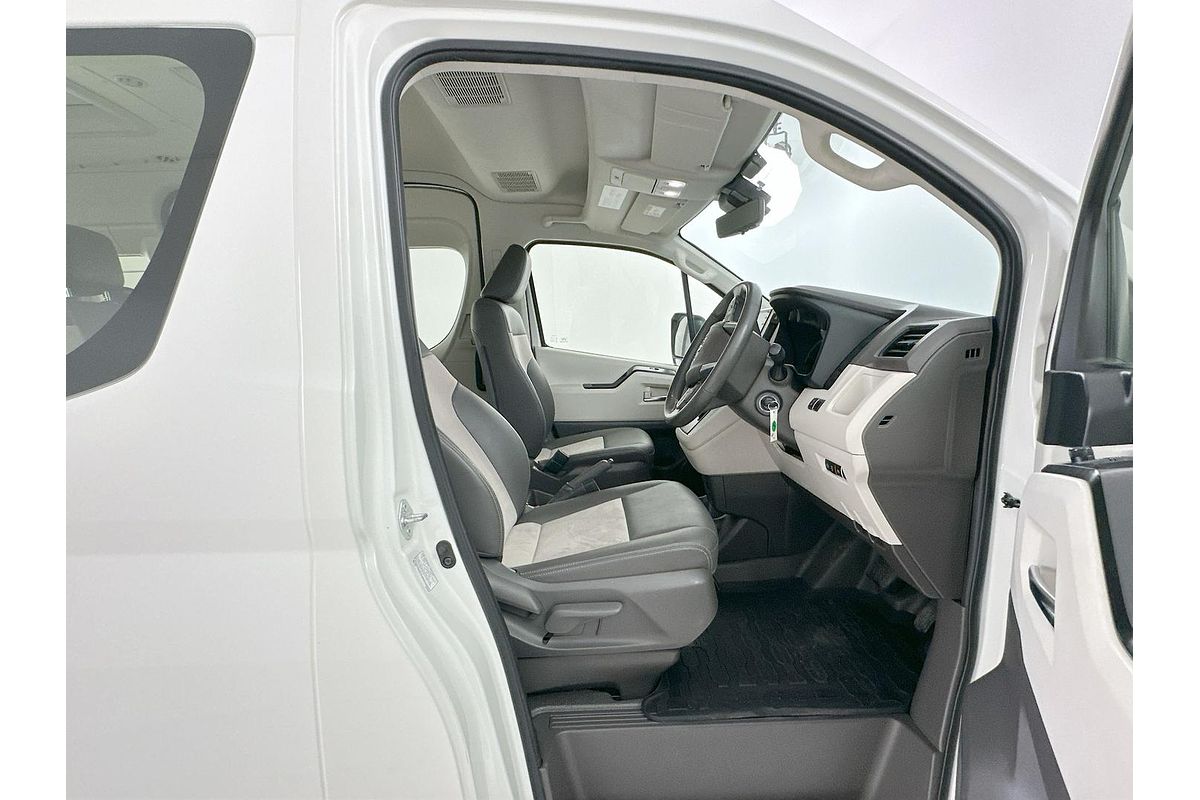 2021 Toyota Hiace Commuter GL GDH322R