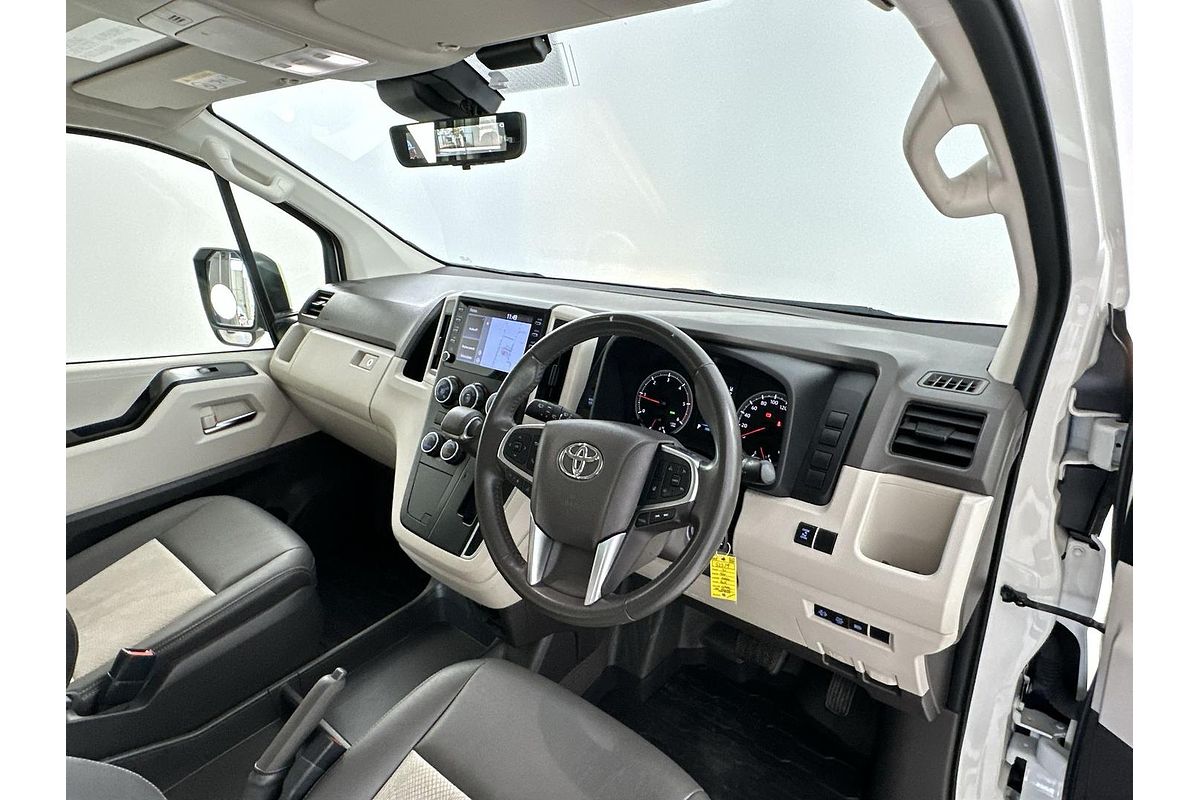 2021 Toyota Hiace Commuter GL GDH322R