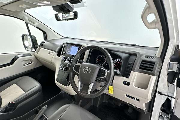 2021 Toyota Hiace Commuter GL GDH322R