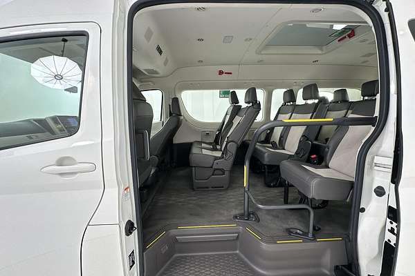 2021 Toyota Hiace Commuter GL GDH322R