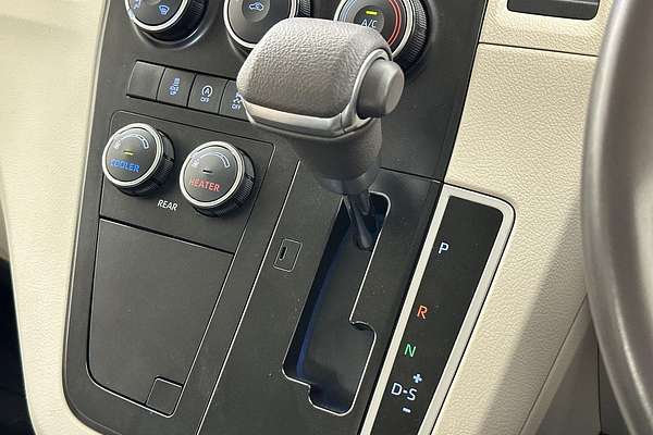 2021 Toyota Hiace Commuter GL GDH322R