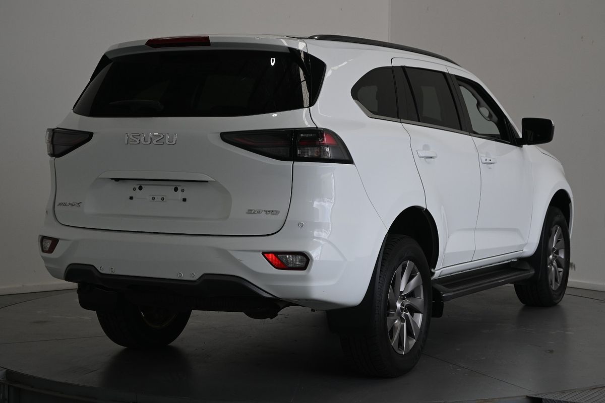 2023 Isuzu MU-X LS-T
