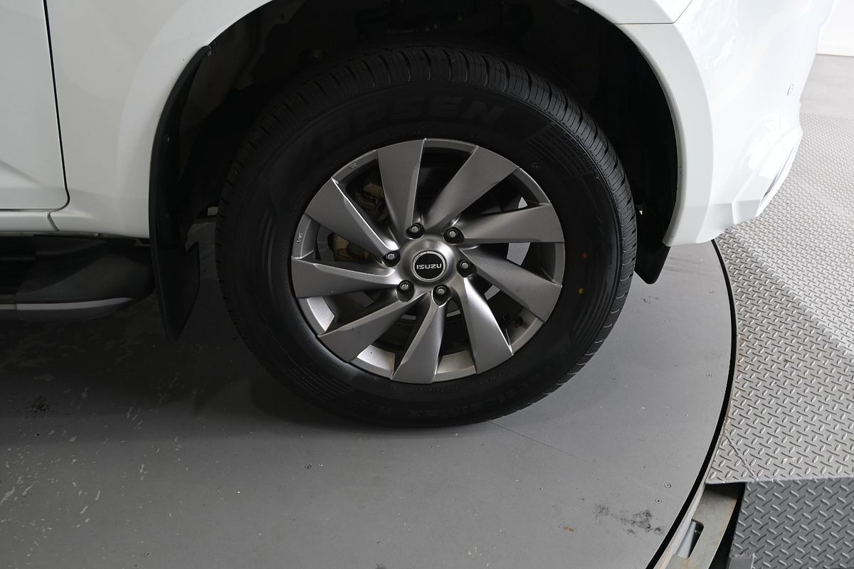 2023 Isuzu MU-X LS-T