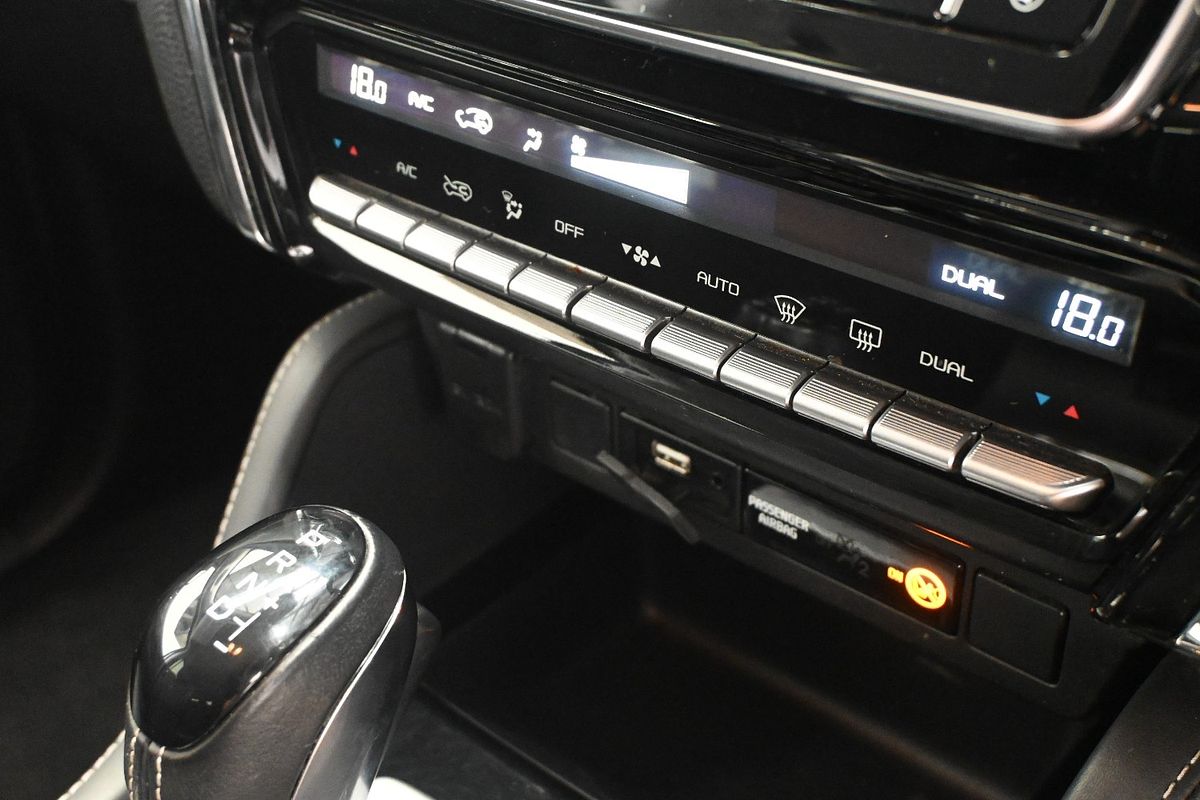 2023 Isuzu MU-X LS-T