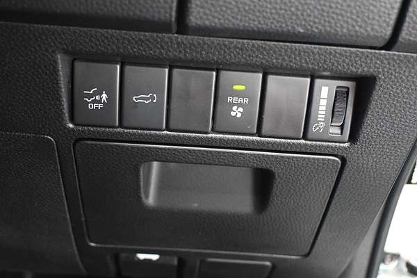 2023 Isuzu MU-X LS-T