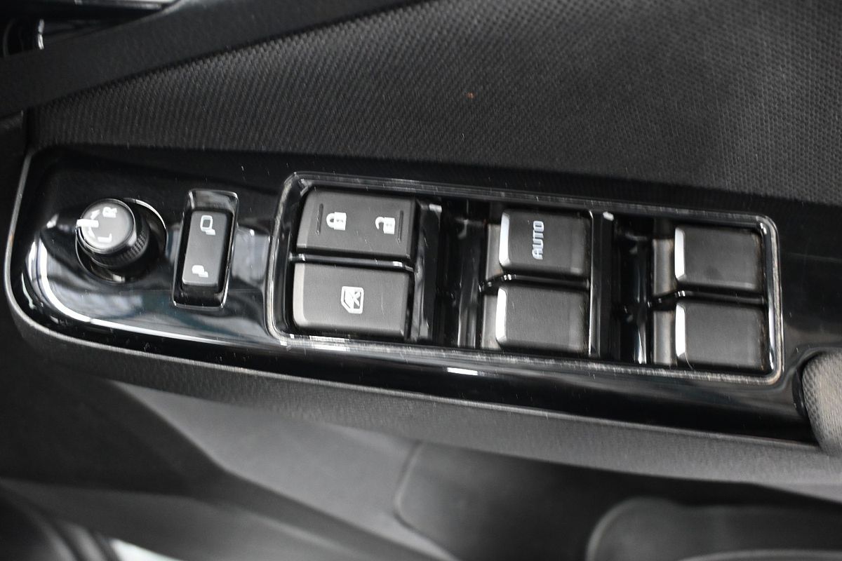 2023 Isuzu MU-X LS-T