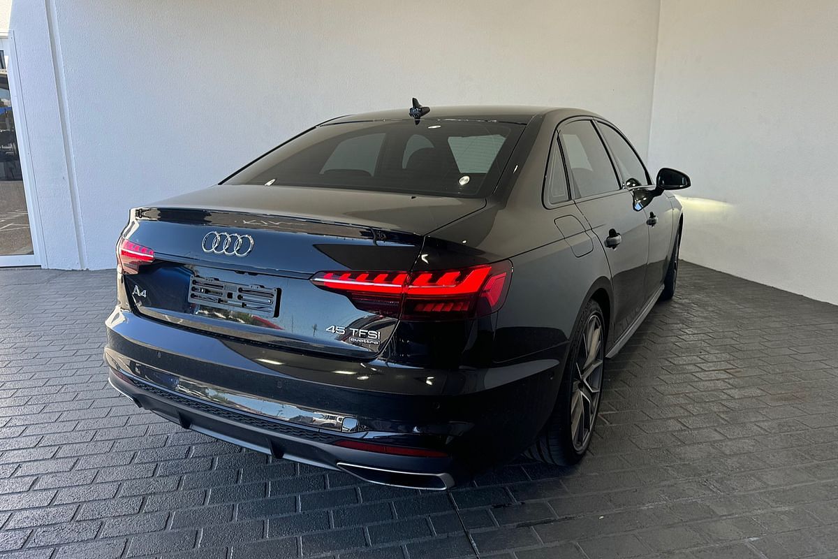 2023 Audi A4 45 TFSI S line B9