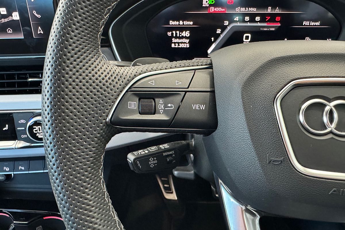 2023 Audi A4 45 TFSI S line B9