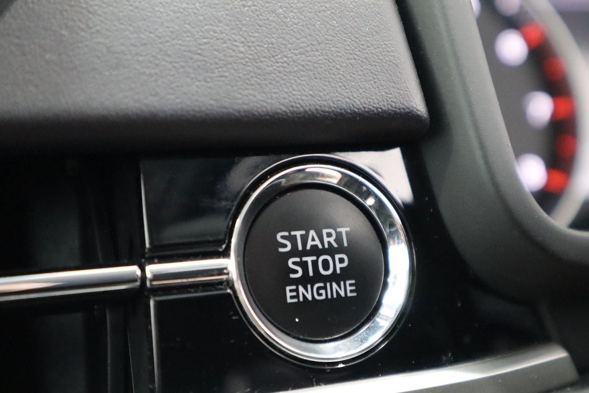 2023 Mitsubishi Outlander ES ZM