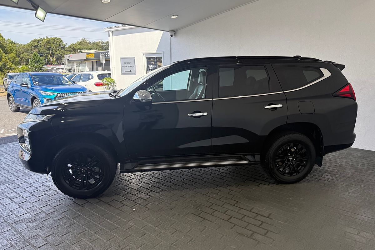 2022 Mitsubishi Pajero Sport GSR QF