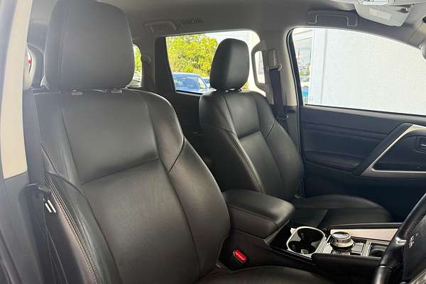 2022 Mitsubishi Pajero Sport GSR QF