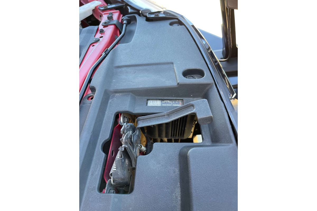 2015 Toyota Hilux SR5 GUN126R 4X4