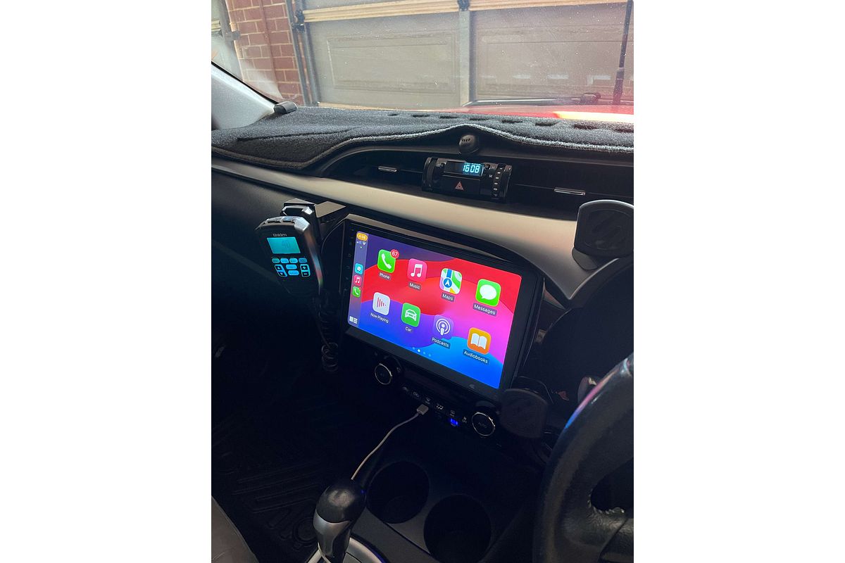2015 Toyota Hilux SR5 GUN126R 4X4