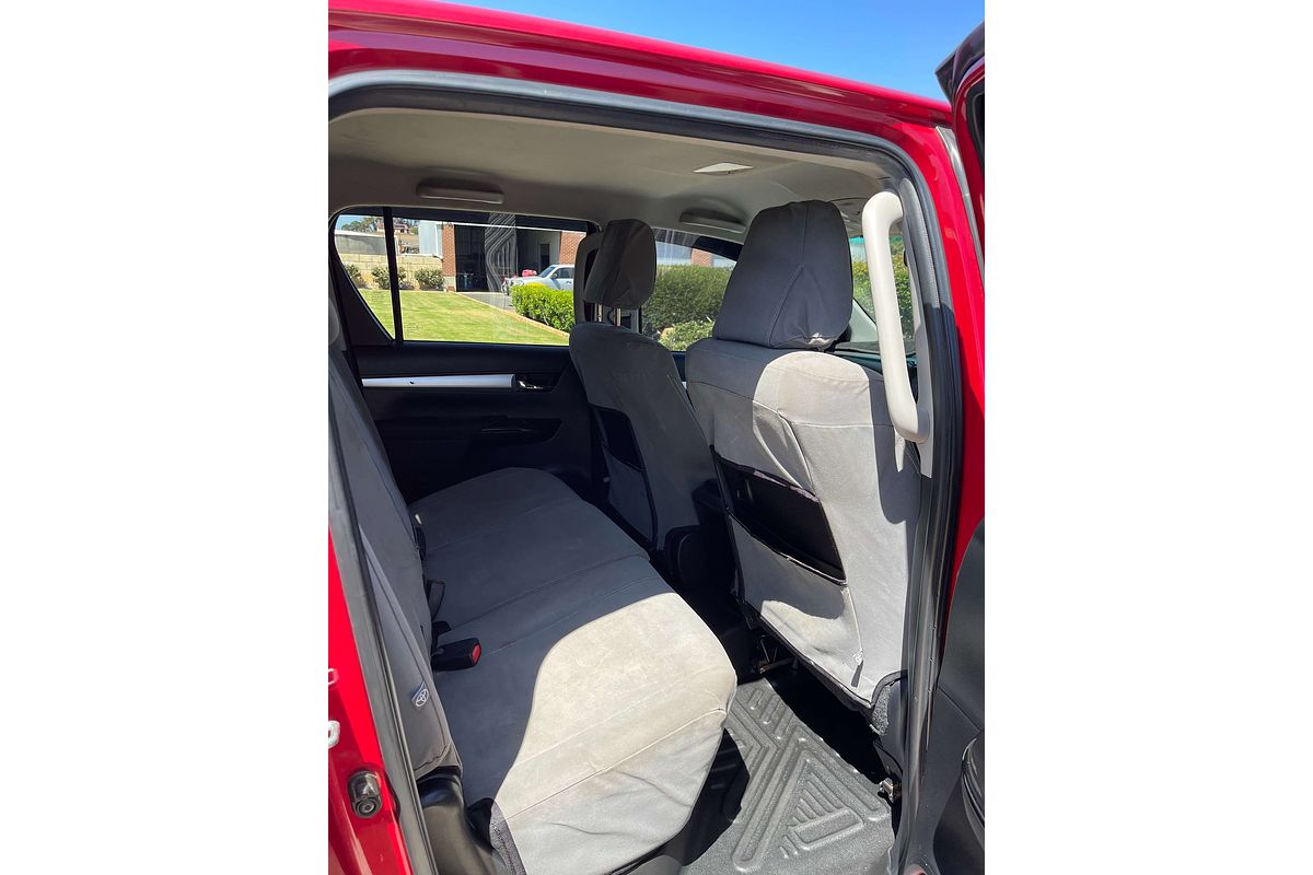 2015 Toyota Hilux SR5 GUN126R 4X4