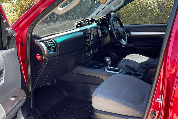 2015 Toyota Hilux SR5 GUN126R 4X4