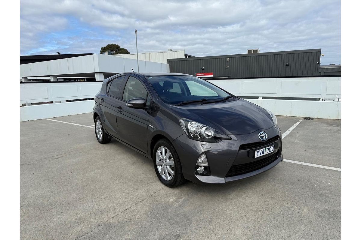 2012 Toyota Prius C i-Tech NHP10R