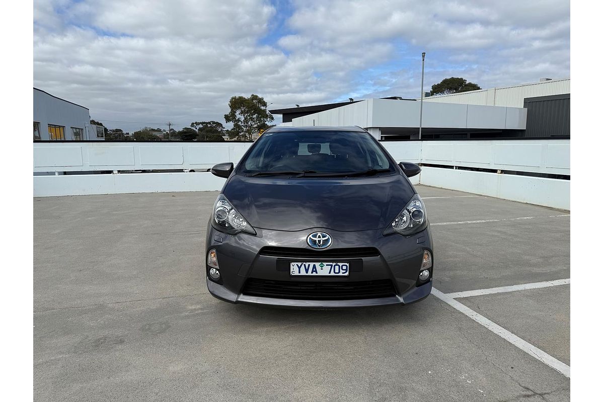 2012 Toyota Prius C i-Tech NHP10R