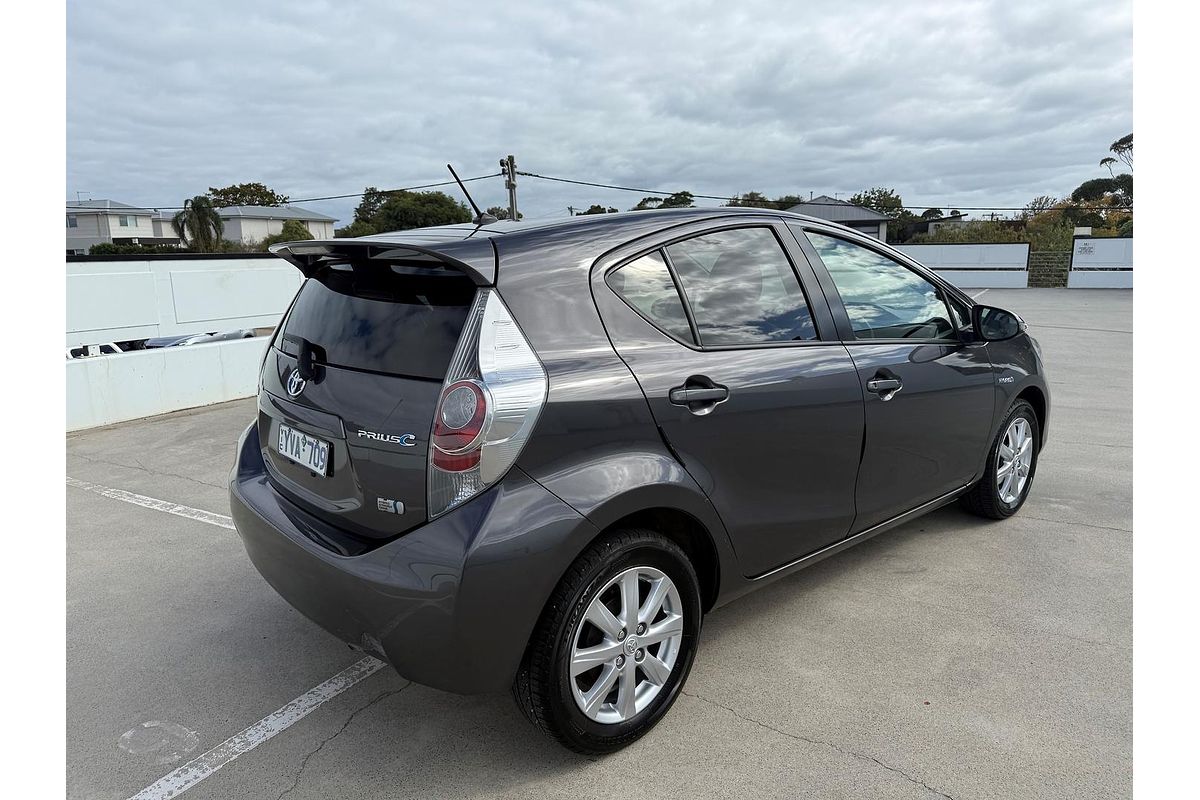 2012 Toyota Prius C i-Tech NHP10R