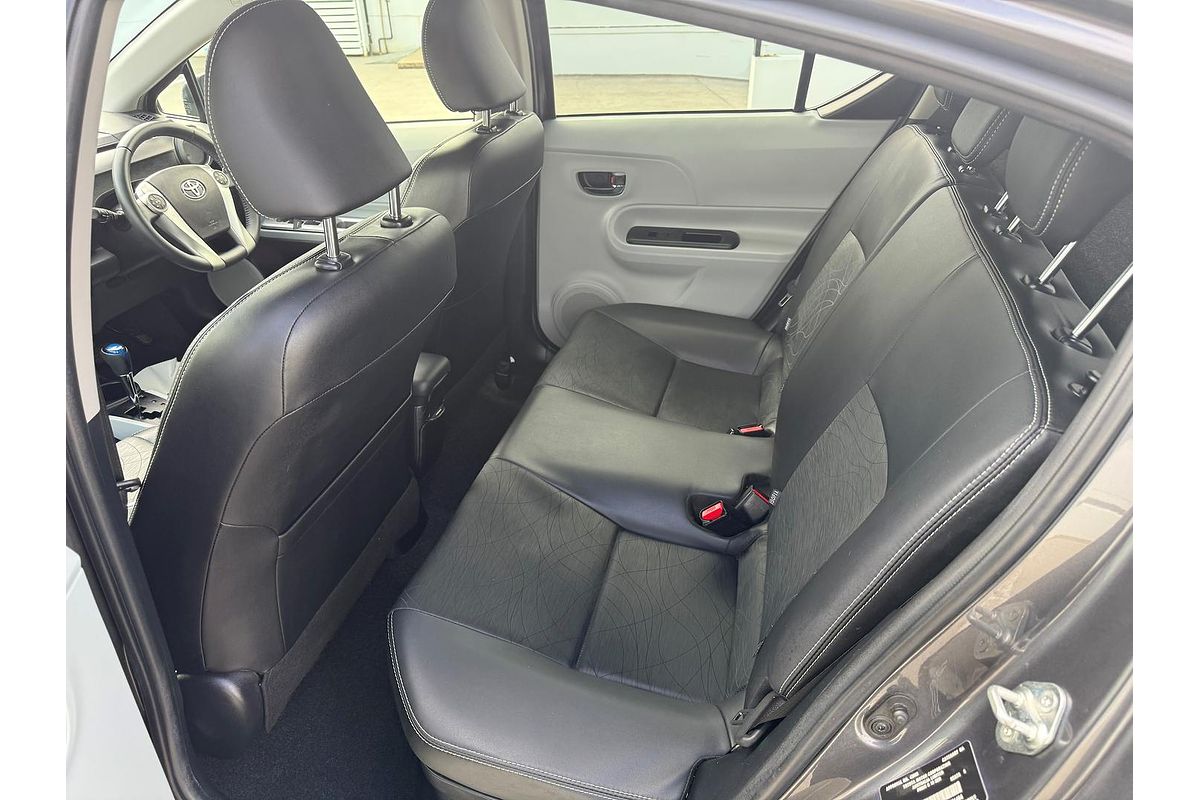 2012 Toyota Prius C i-Tech NHP10R