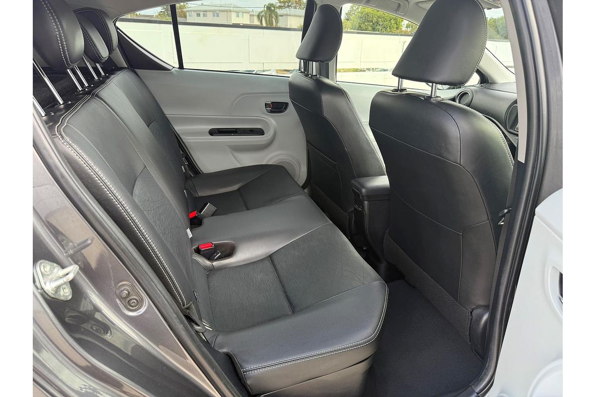 2012 Toyota Prius C i-Tech NHP10R