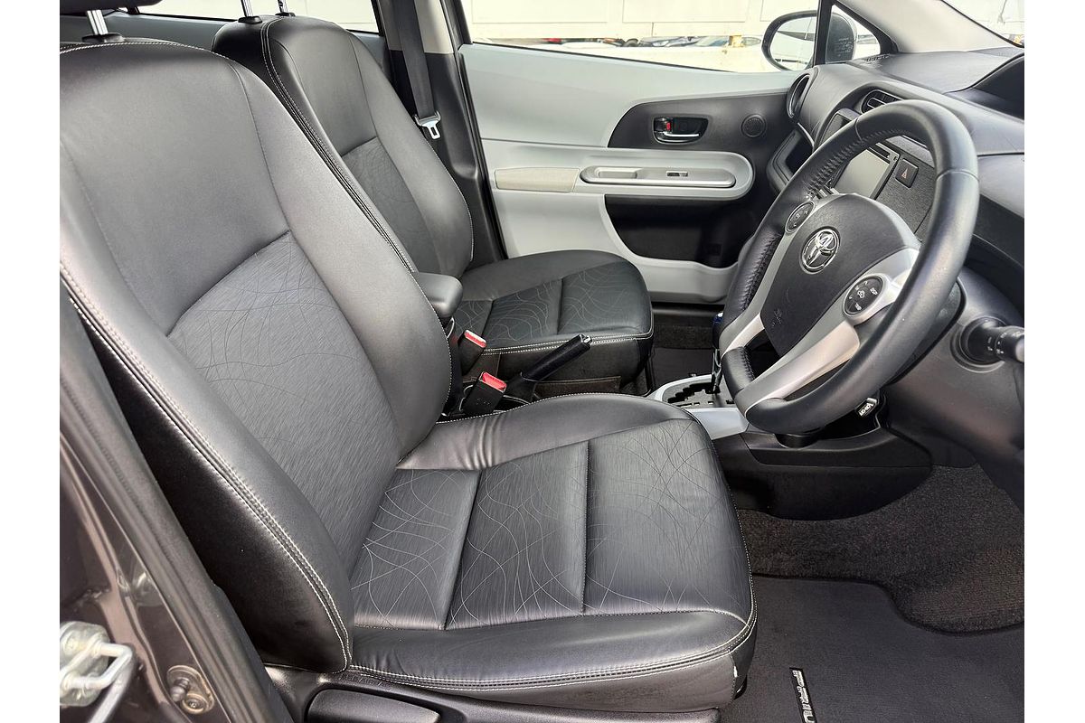 2012 Toyota Prius C i-Tech NHP10R