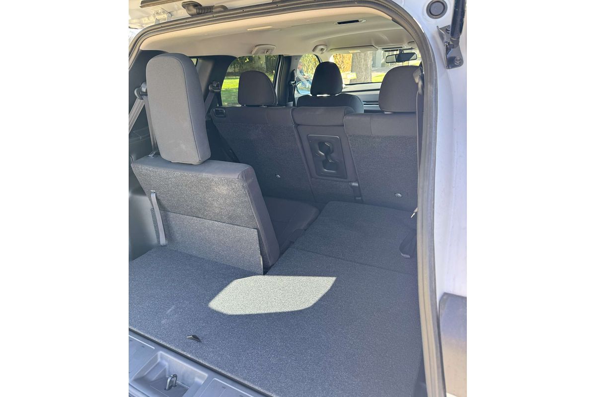 2024 Mitsubishi Outlander LS ZM