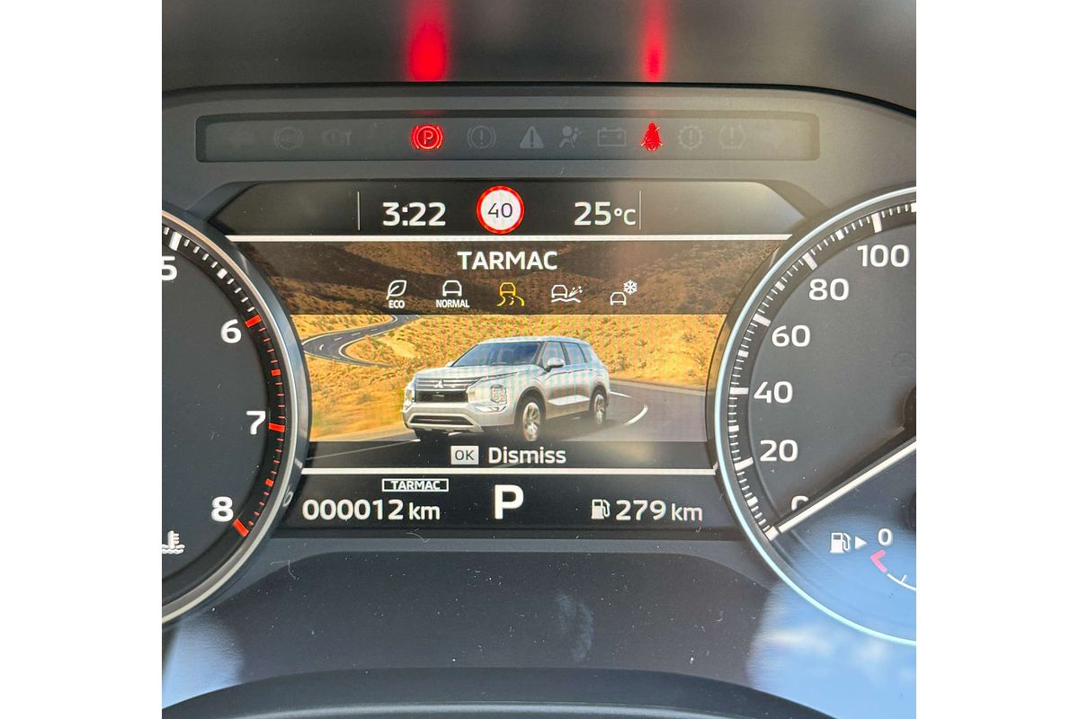 2024 Mitsubishi Outlander LS ZM