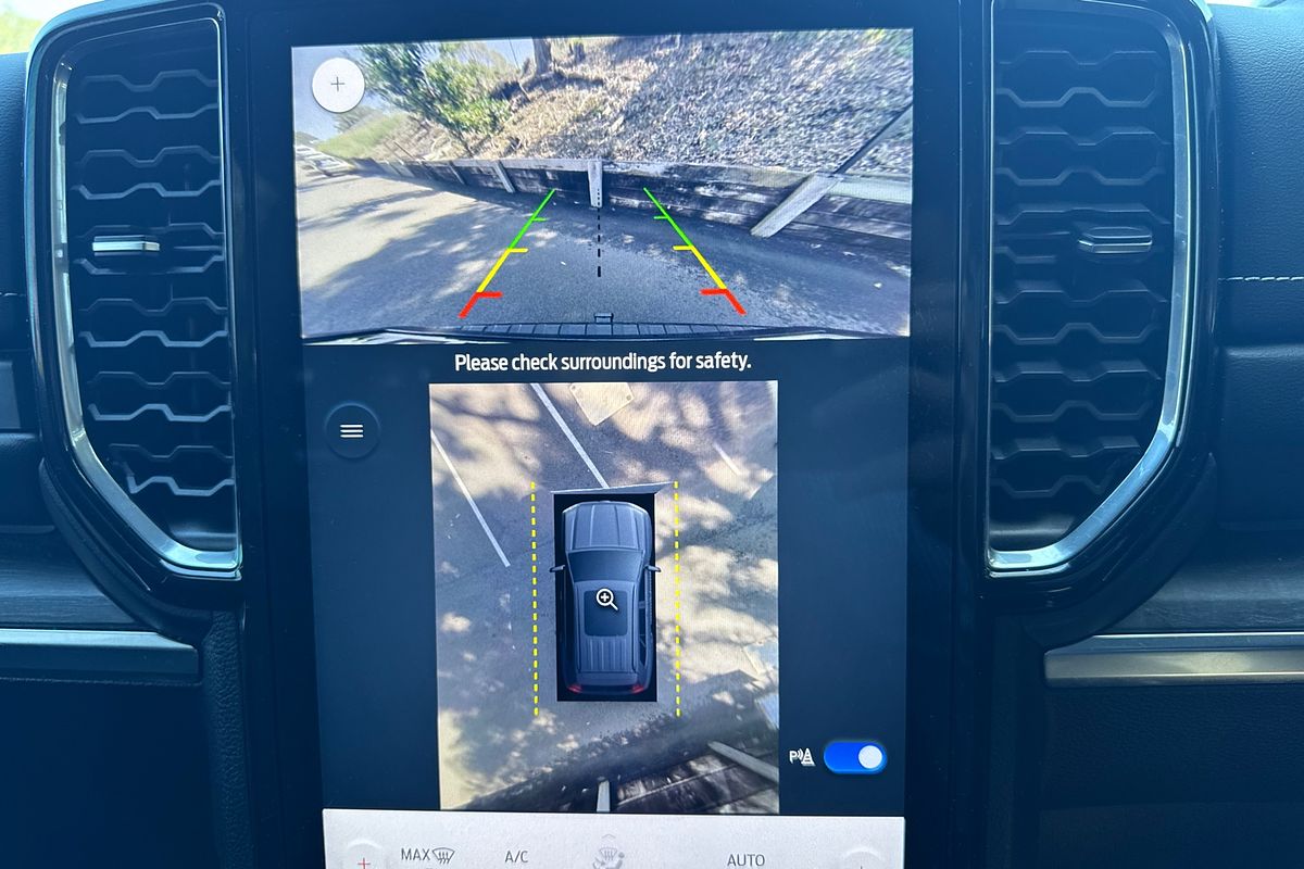 2023 Ford Everest Platinum