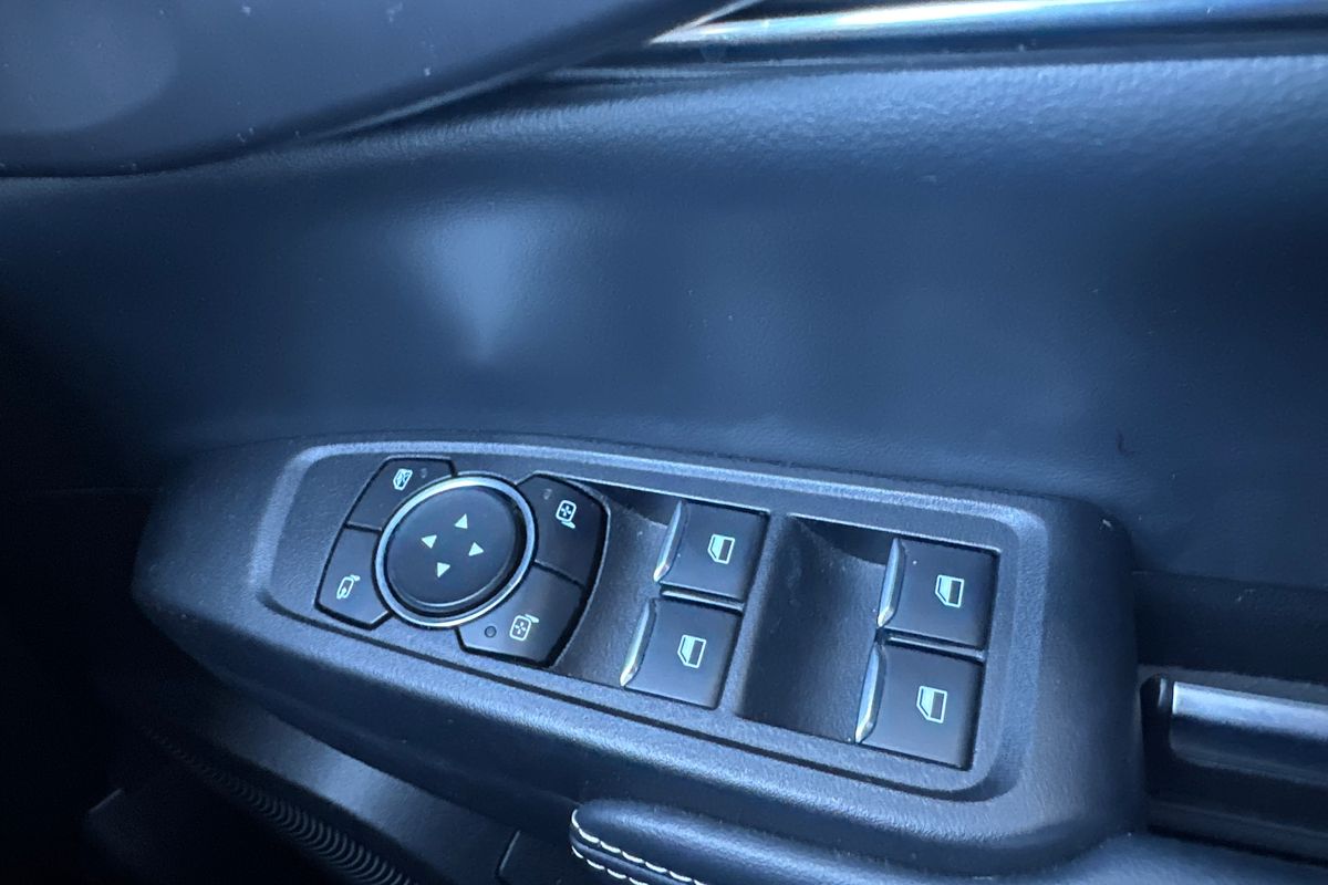 2023 Ford Everest Platinum