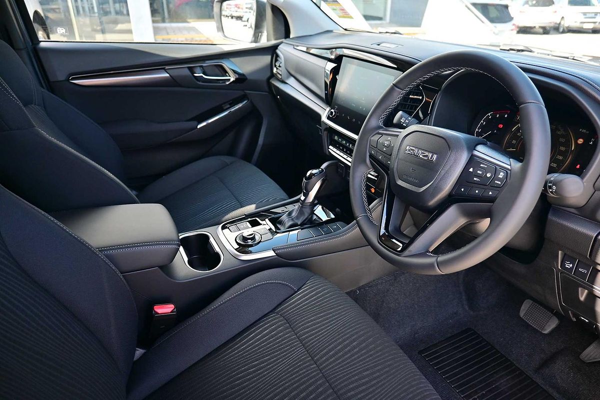 2025 Isuzu MU-X