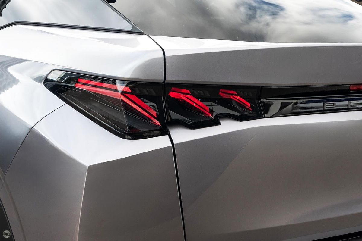 2024 Peugeot 3008 GT Premium Hybrid P64