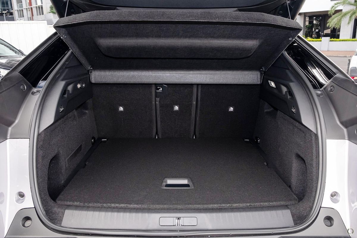 2024 Peugeot 3008 GT Premium Hybrid P64