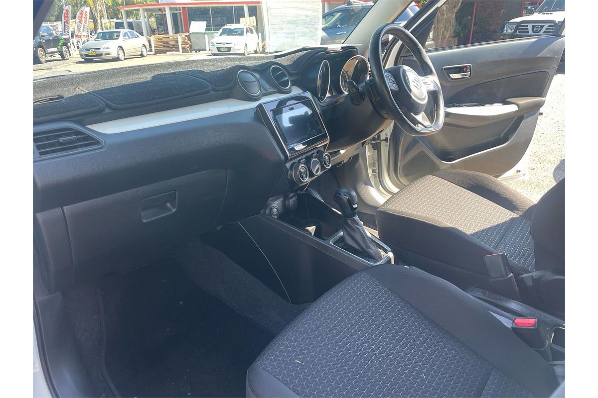 2019 Suzuki SWIFT GLX TURBO AL