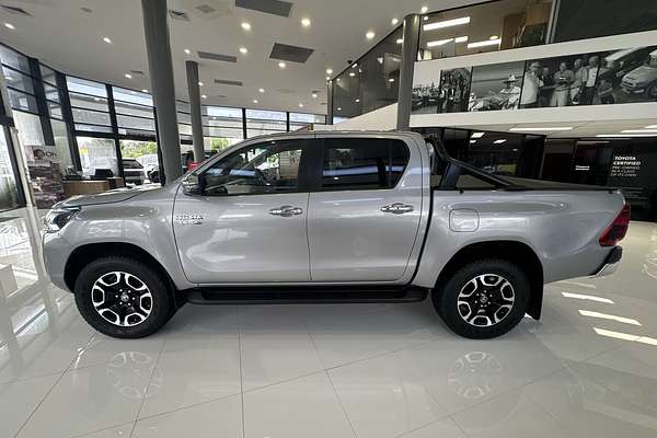 2023 Toyota Hilux SR5 GUN126R 4X4