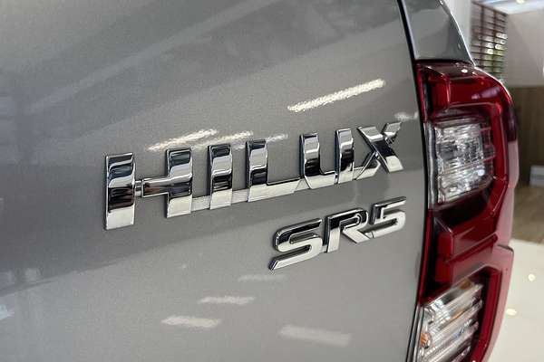 2023 Toyota Hilux SR5 GUN126R 4X4