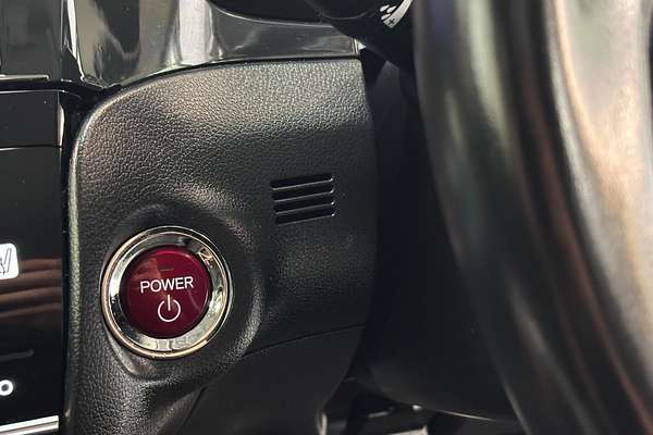 2016 Honda Shuttle Hybrid Z style Edition
