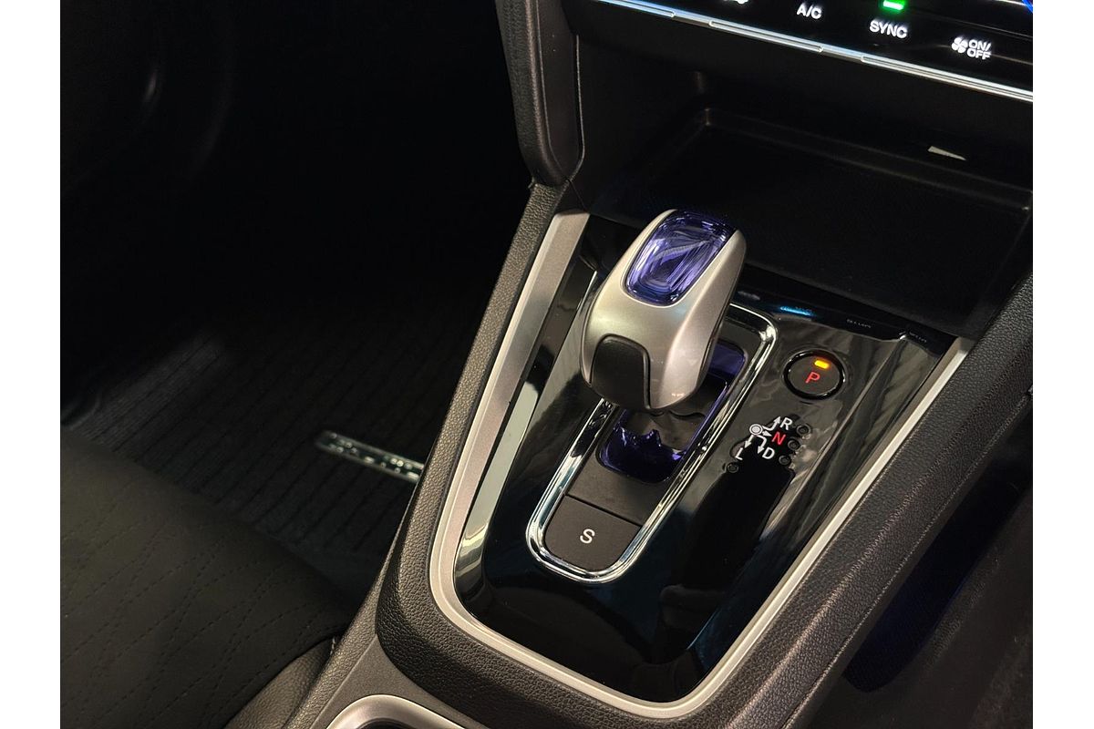 2016 Honda Shuttle Hybrid Z style Edition