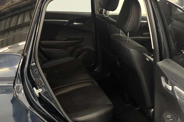 2016 Honda Shuttle Hybrid Z style Edition