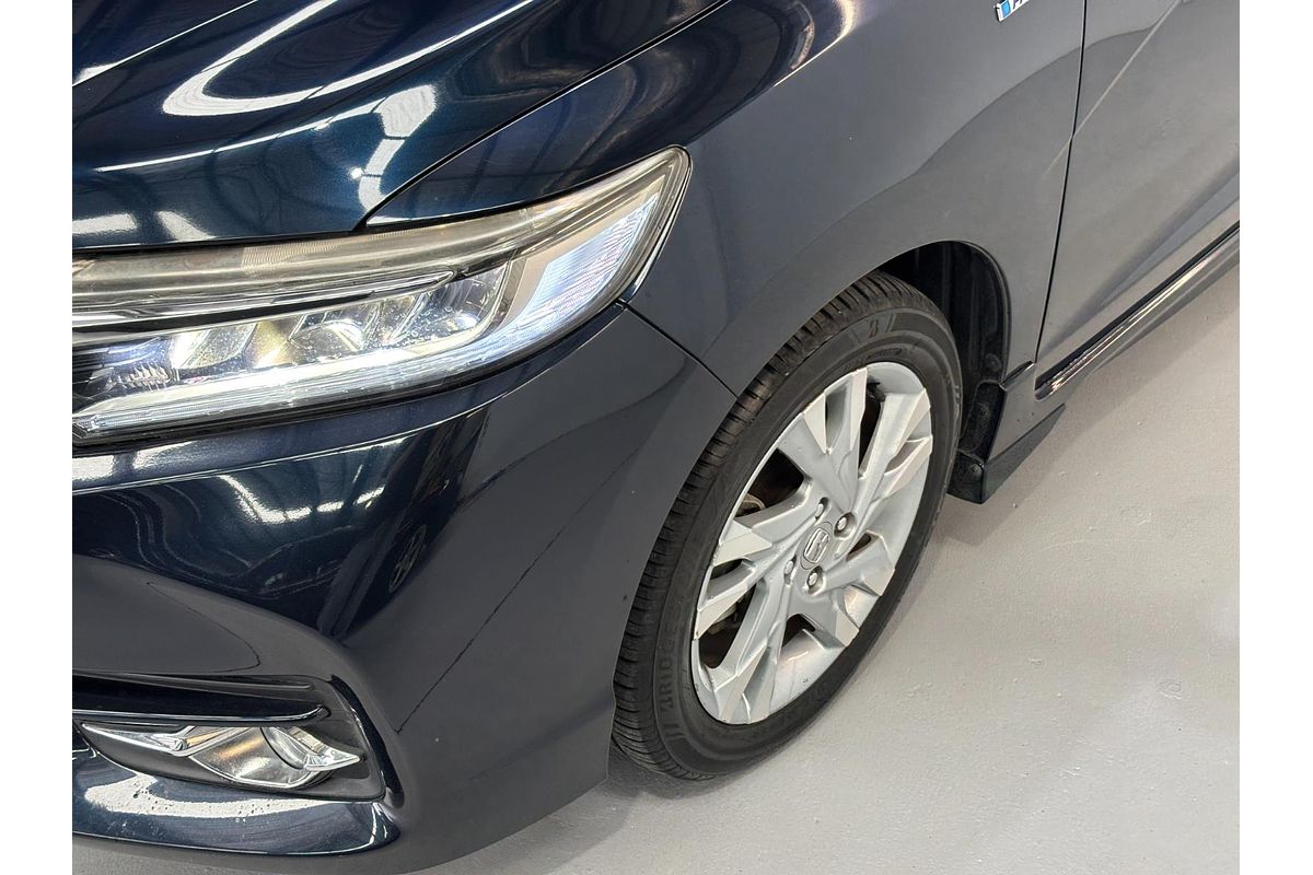 2016 Honda Shuttle Hybrid Z style Edition
