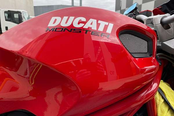 2013 Ducati Monster 696 ABS Monster