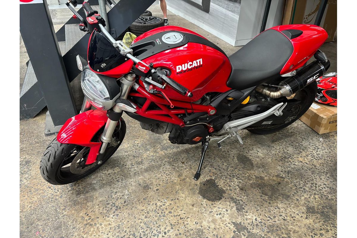 2013 Ducati Monster 696 ABS Monster
