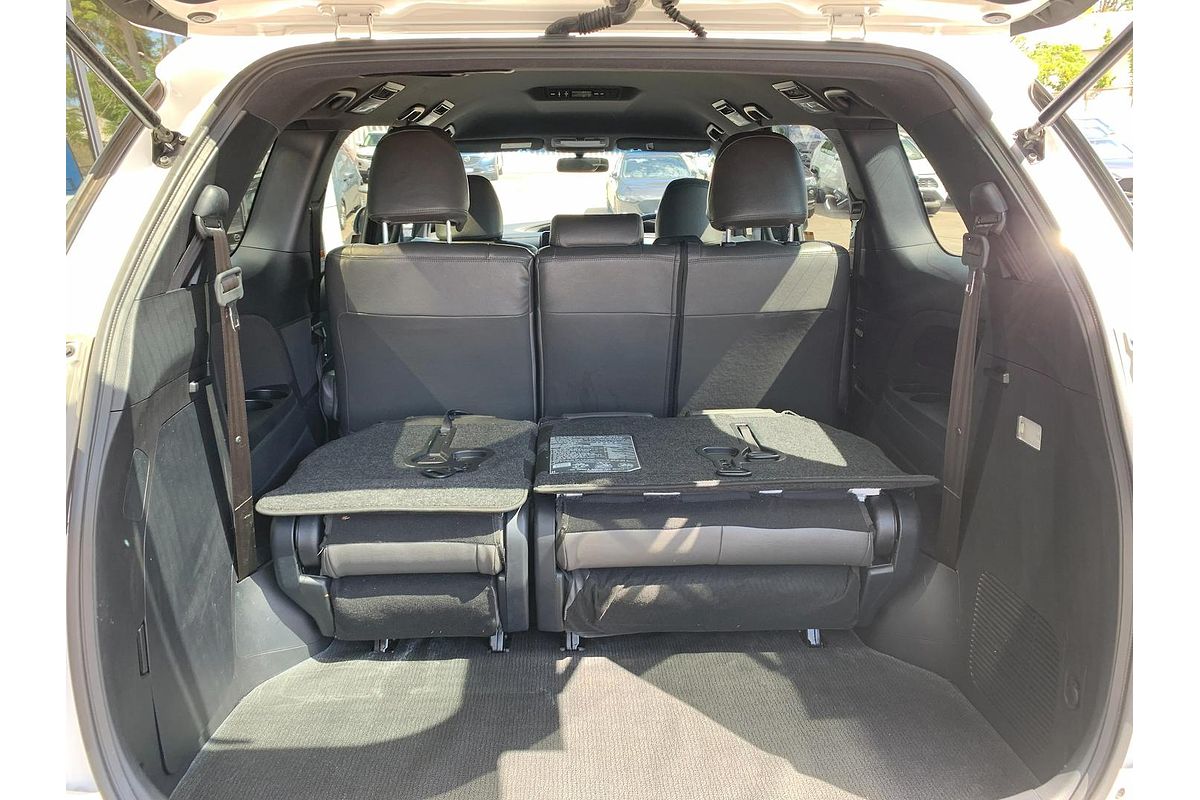 2019 Toyota Tarago GLi ACR50R
